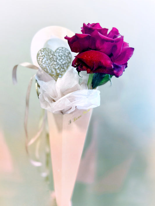 First Love - Perfect Single Red Rose with Vintage Heart for Valentines Day - BLOOMHAUS MELBOURNE