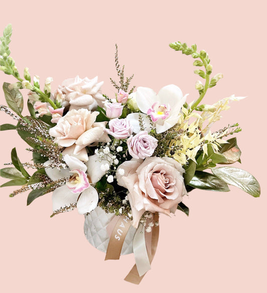 BLOOMHAUS MELBOURNE Flower arrangement Je t’aime  - The Prettiest Pastel Flower Arrangement  in a Ceramic Pot