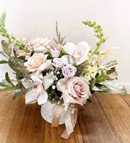 BLOOMHAUS MELBOURNE Flower arrangement Je t’aime  - The Prettiest Pastel Flower Arrangement  in a Ceramic Pot