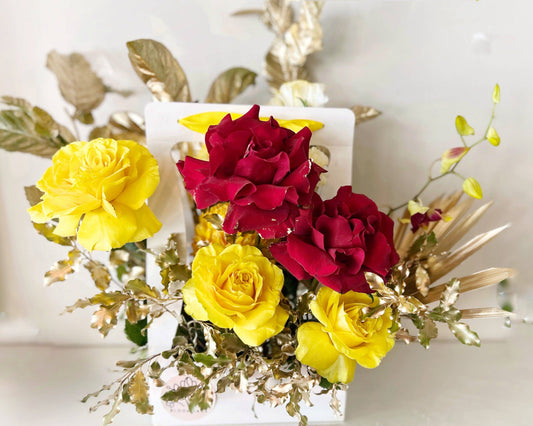 BLOOMHAUS MELBOURNE Flower arrangement Saigon princess - Stunning Premium red and Yellow  Reflexed Rose & Seasonal Flower Carry Box with Gold details