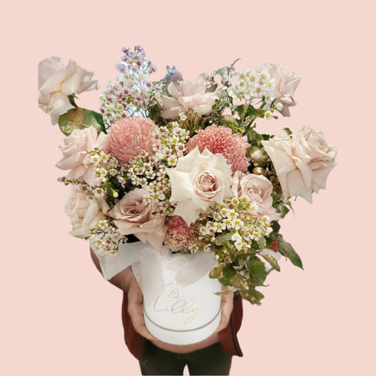 BLOOMHAUS MELBOURNE Gola - Gorgeous Flowers in a Personalised Hatbox