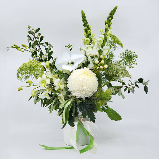 BLOOMHAUS MELBOURNE Mini Blooms Hope - Fresh White Flowers in a Ceramic pot